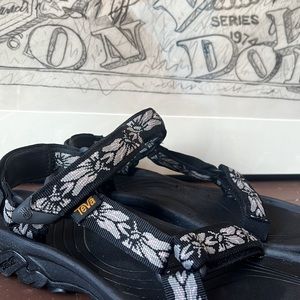 RETRO FLORAL TEVAS SZ 8